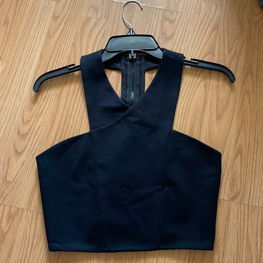 Express crop top